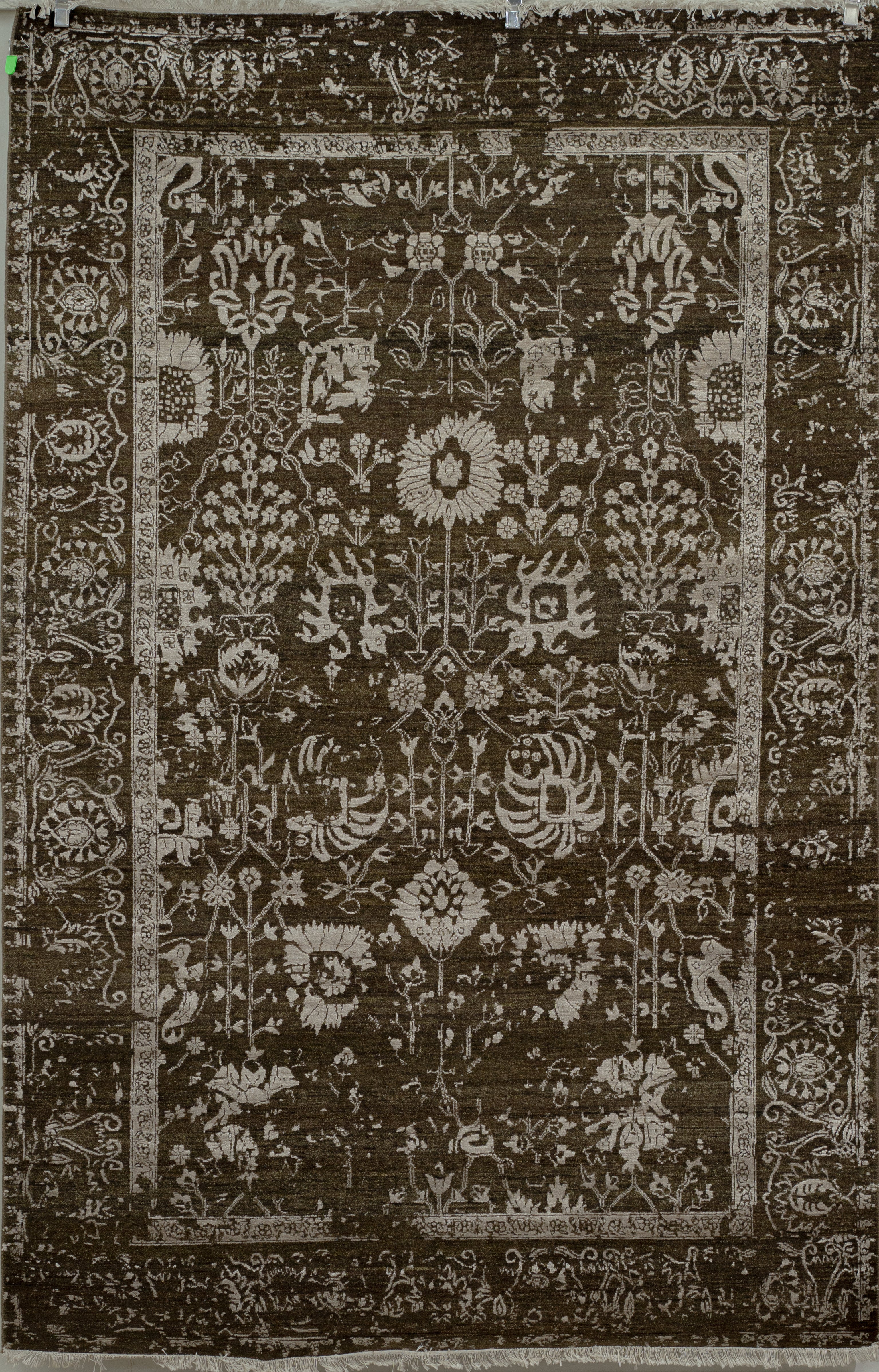 Handknotted Modern Carpet DIA- 1411 VASE 3